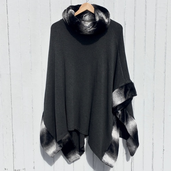 Saks Fifth Avenue Black Label Jackets & Blazers - SAKS FIFTH AVENUE PONCHO BLACK LABEL